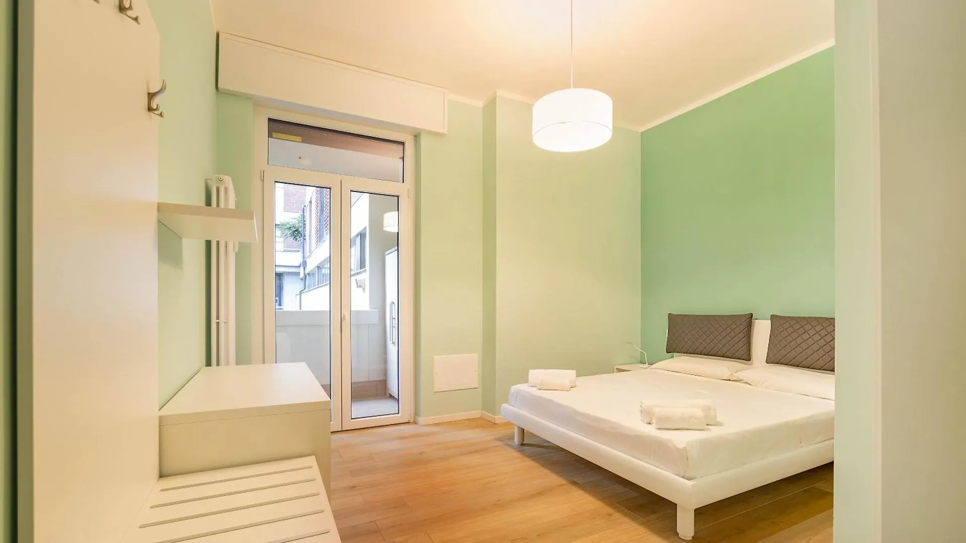 Italianflat - Elegant 2 Bedrooms With Balcony, 5 Min Walking From Arena Verona Italië
