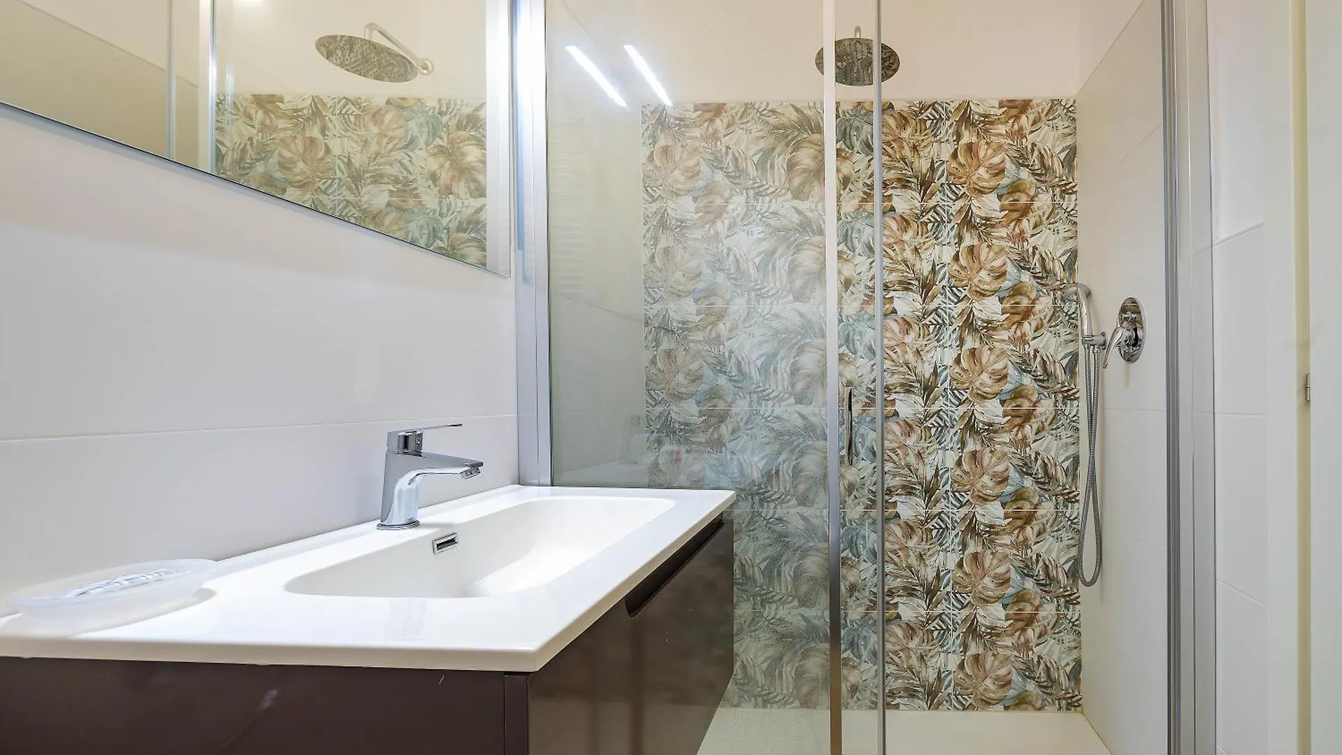 Italianflat - Elegant 2 Bedrooms With Balcony, 5 Min Walking From Arena Verona