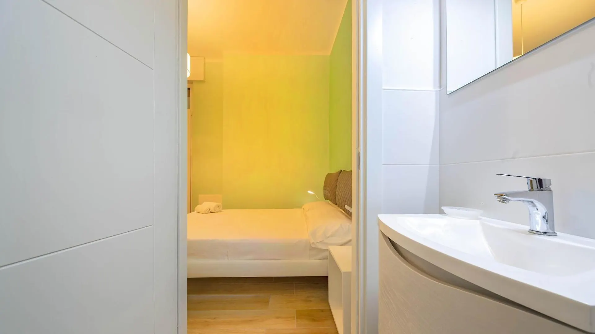 Italianflat - Elegant 2 Bedrooms With Balcony, 5 Min Walking From Arena Verona Italia